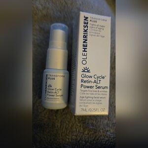 Ole Henriksen Glow Cycle Retin-ALT Power Serum - White and Blue